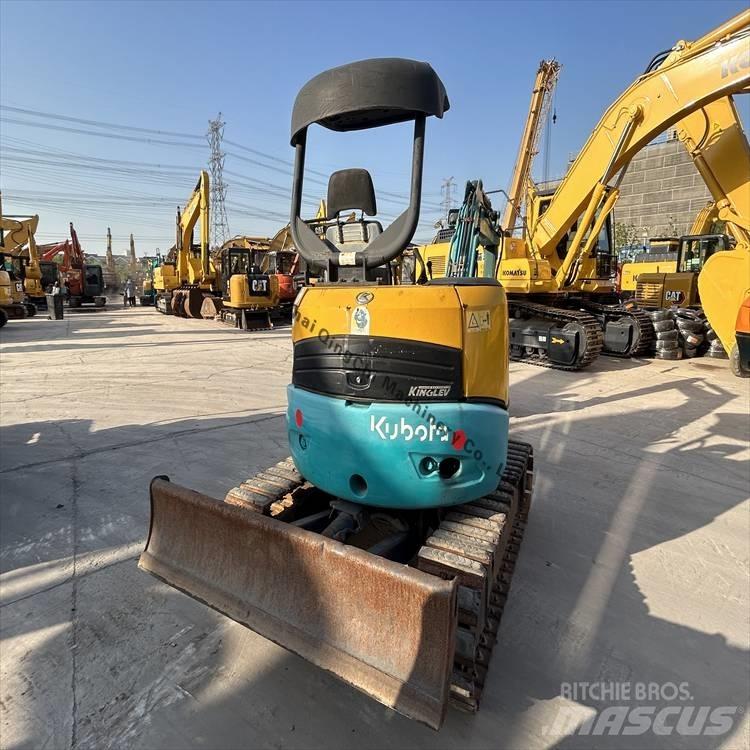Kubota 30 Telakaivukoneet