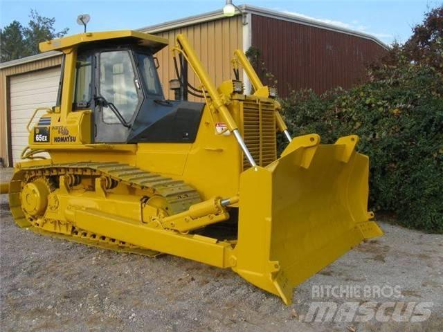 Komatsu D 65 EX Telaketjupuskutraktorit