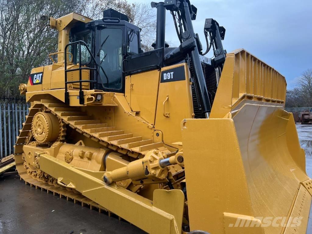 CAT D 9 T Telaketjupuskutraktorit