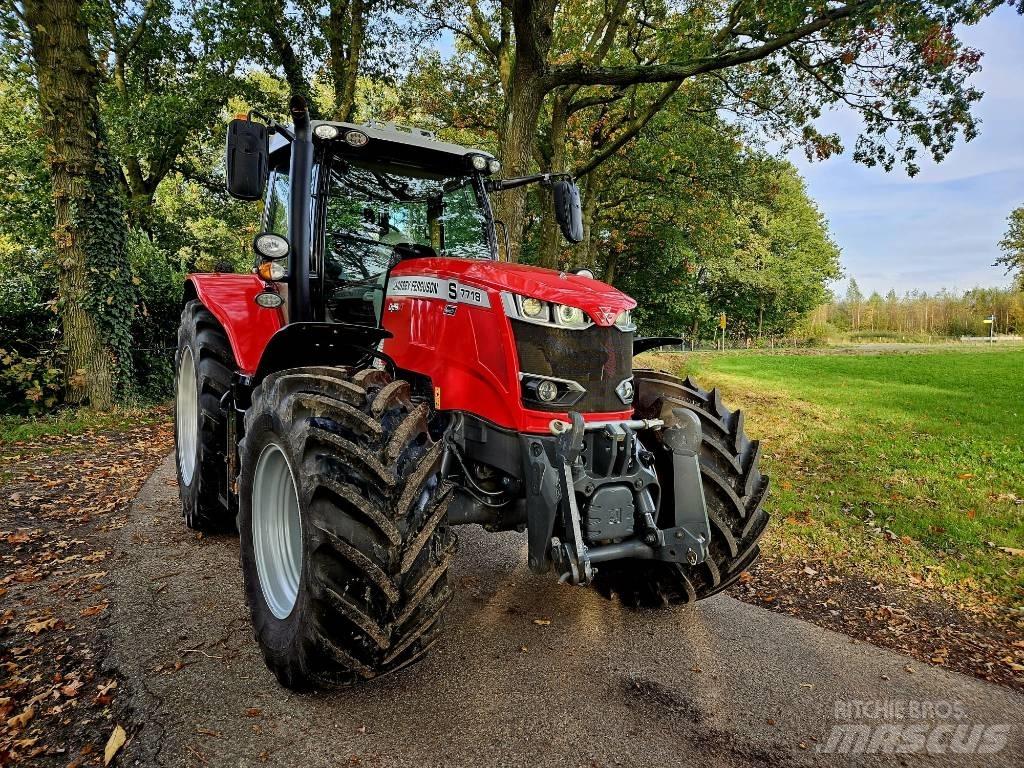 Massey Ferguson 7718 Traktorit