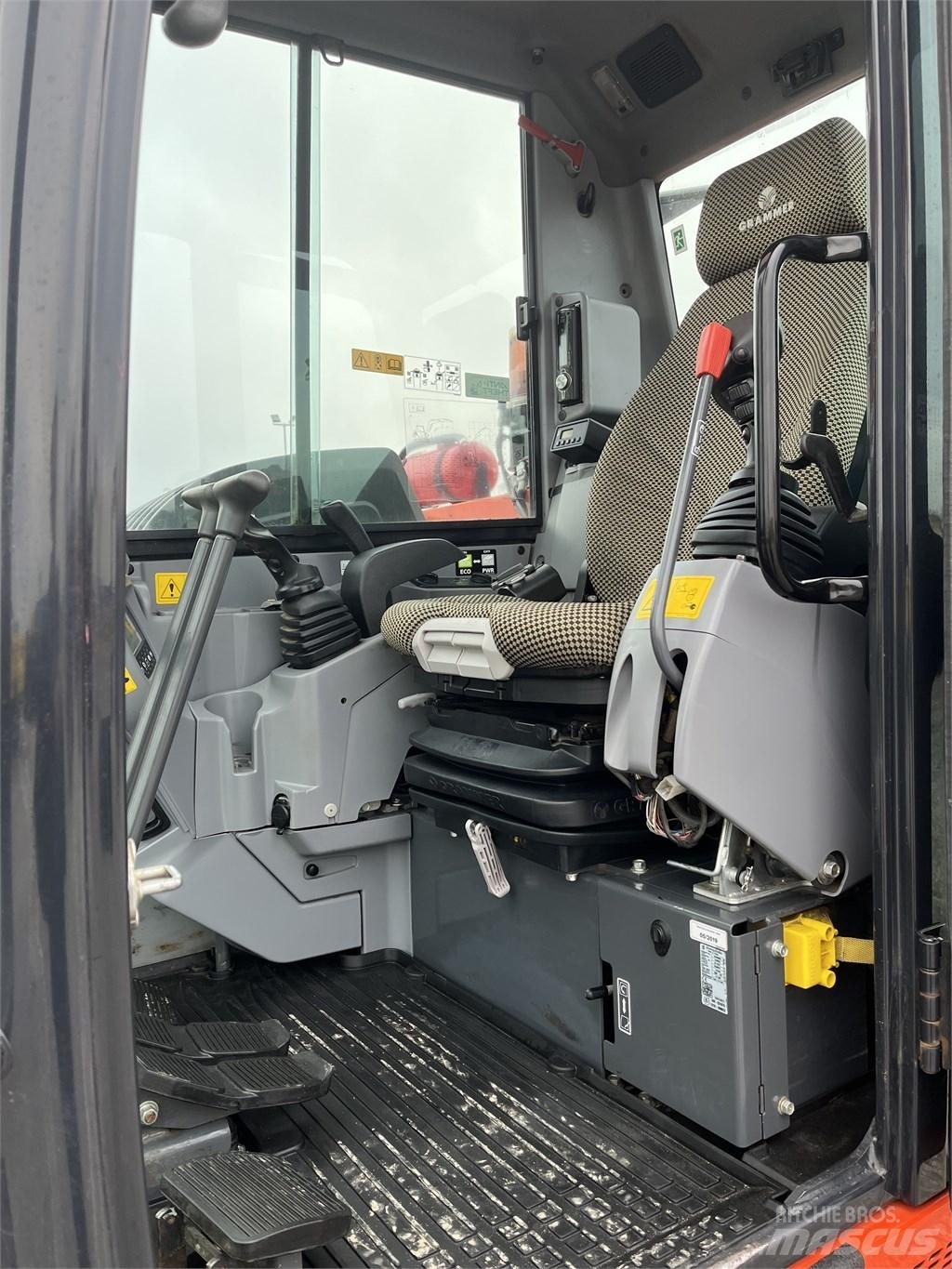 Kubota KX 080-4 Midikaivukoneet 7t - 12t
