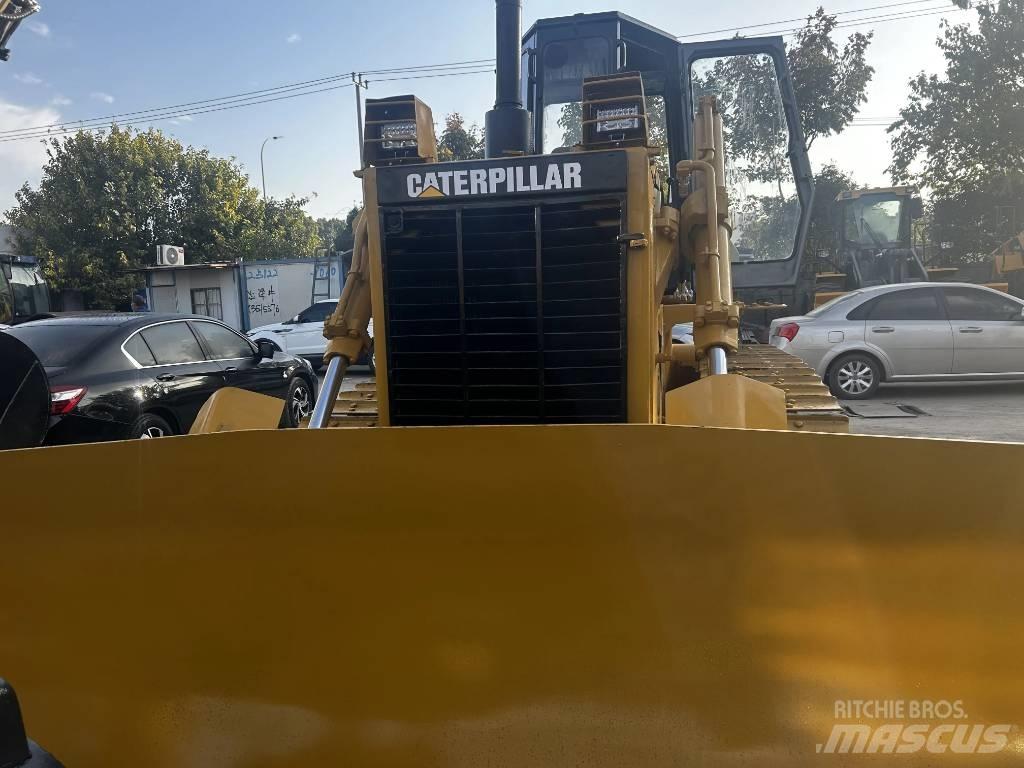 CAT D7G Telaketjupuskutraktorit