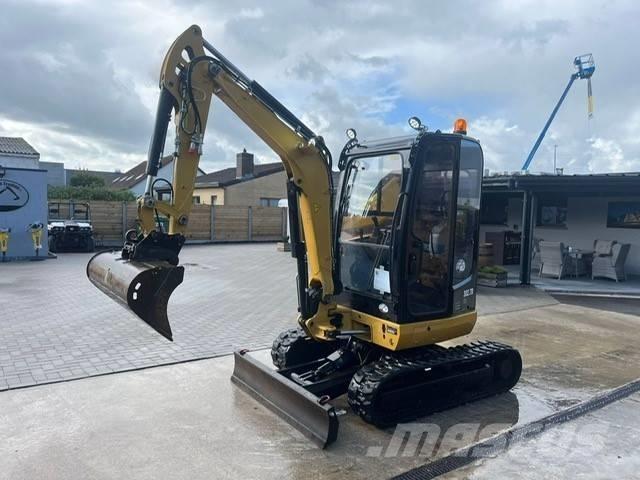 CAT 302.7 D CR Minikaivukoneet < 7t