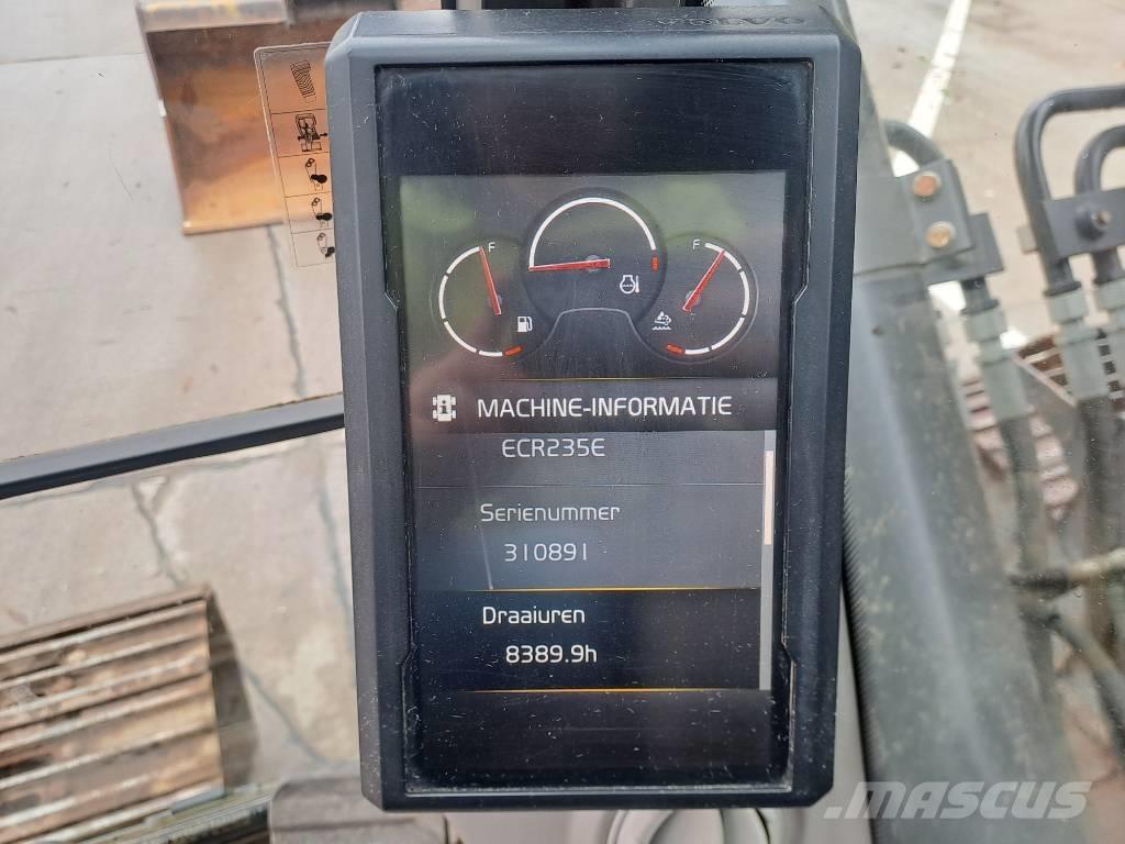 Volvo ECR 235 E Telakaivukoneet