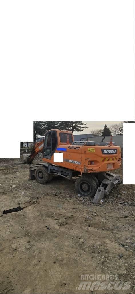 Doosan DX 210 W Pyöräkaivukoneet