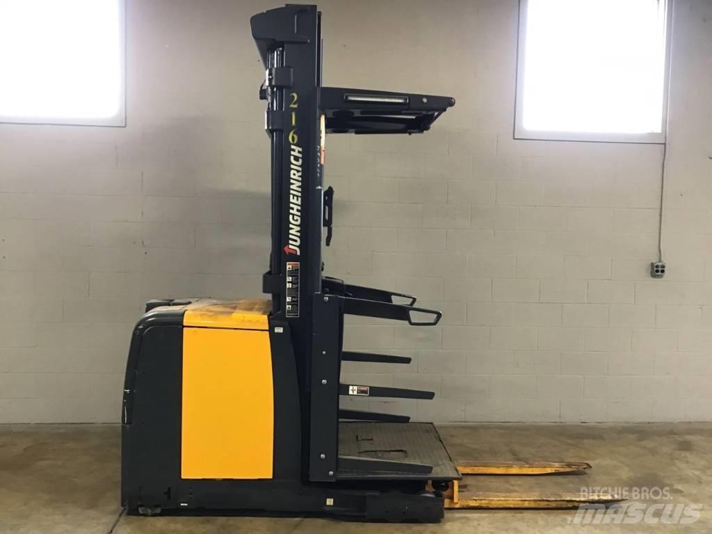Jungheinrich EKS208 Välitasokeräilytrukit