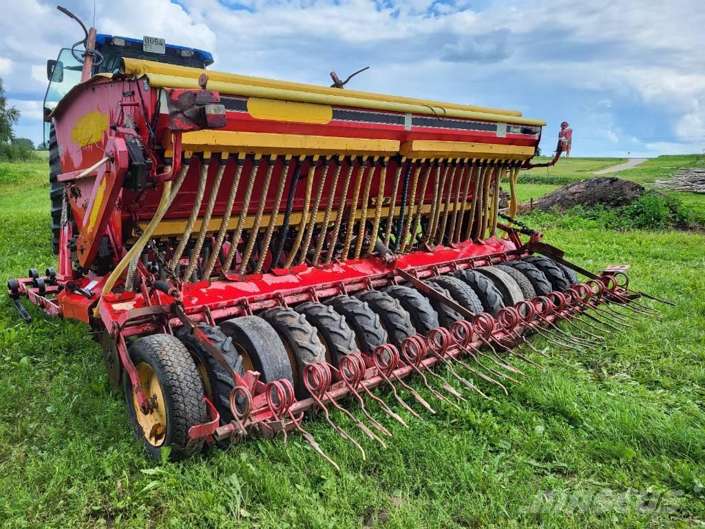 Väderstad Rapid 400C Kylvökoneet