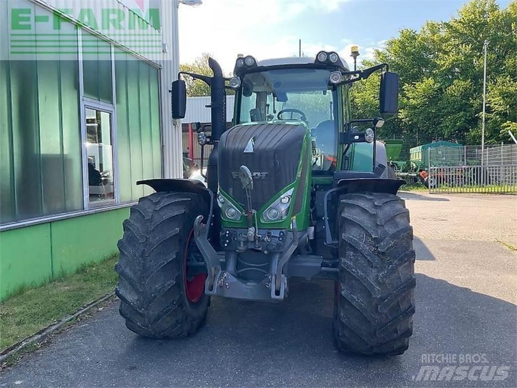 Fendt 828 vario s4 Traktorit