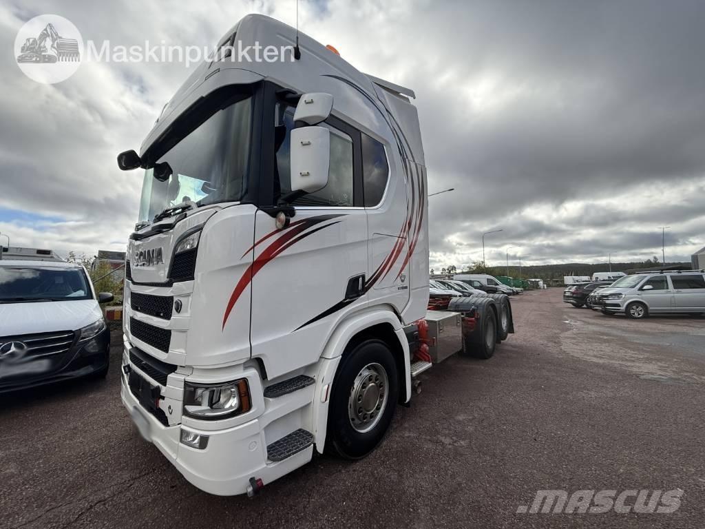 Scania R 520 Vetopöytäautot