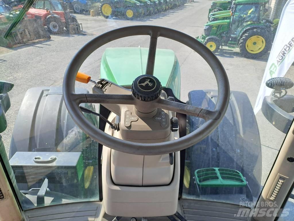 John Deere 7230 R Traktorit