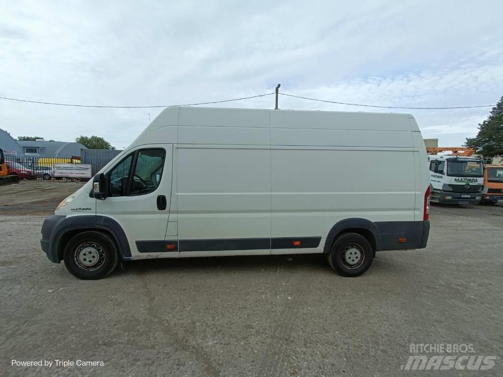 Peugeot Boxer Pakettiautot