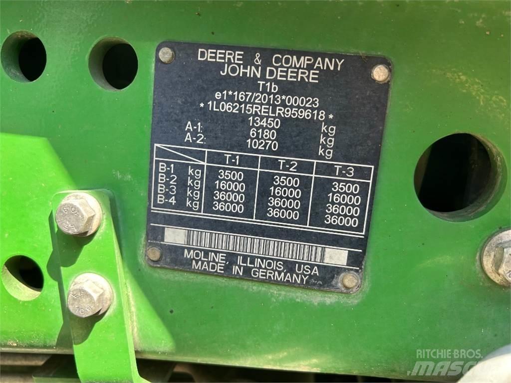 John Deere 6215R Traktorit