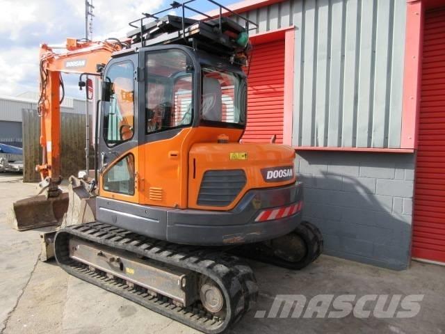 Doosan DX 85 R-3 Midikaivukoneet 7t - 12t