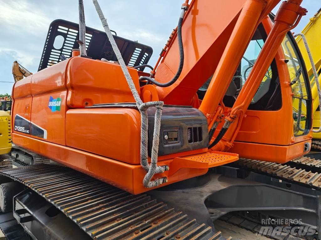 Doosan DX 225 LC Telakaivukoneet