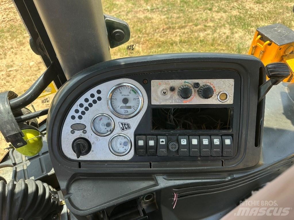 JCB 3 CX Kaivurikuormaajat