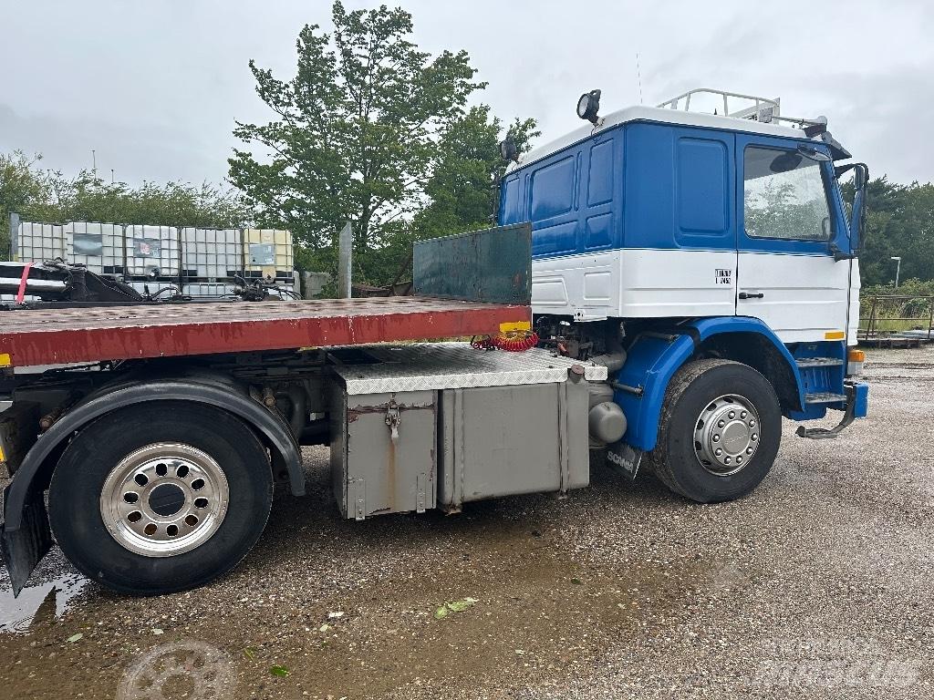 Scania P 92 M Vetopöytäautot