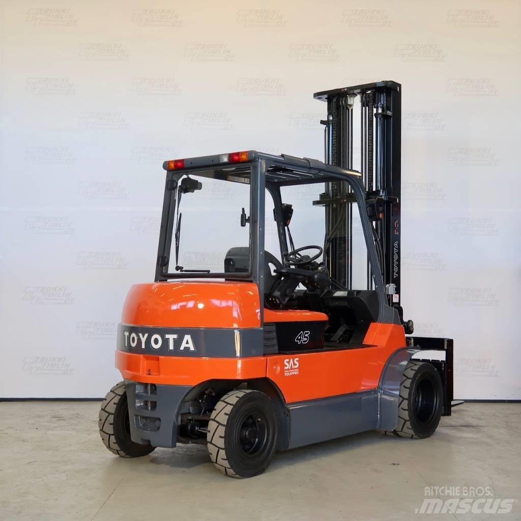 Toyota 7FBMF45 Sähkötrukit