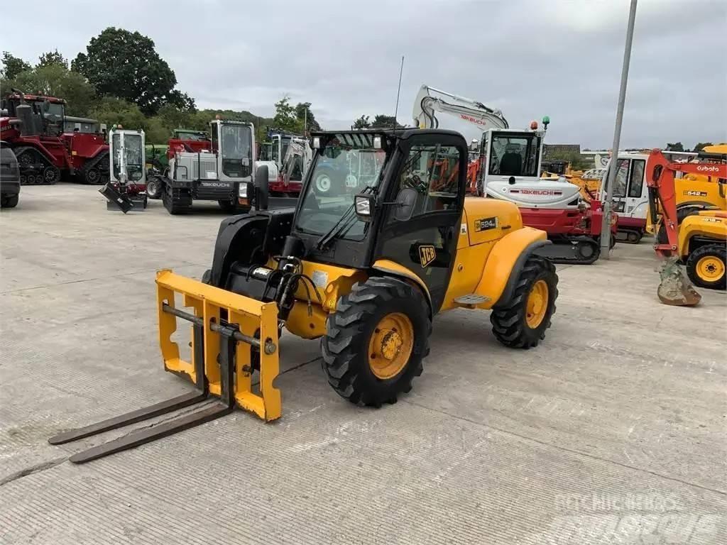 JCB 515-40 Maatalouskurottajat