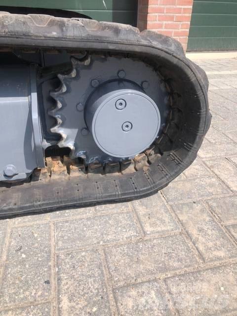 Takeuchi TB230 Minikaivukoneet < 7t