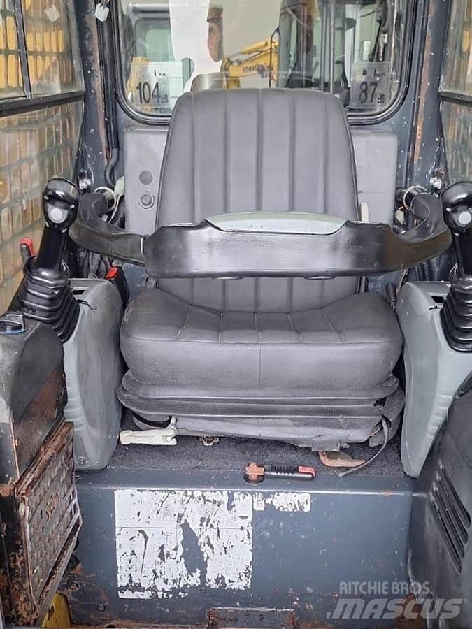 Komatsu CK35 Pienkuormaajat