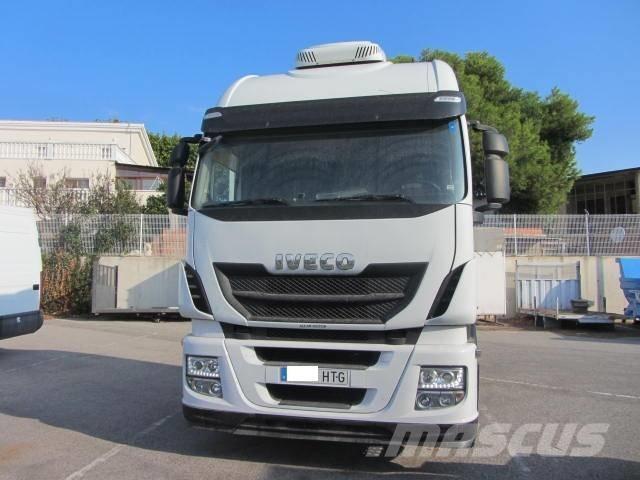 Iveco AS 440 S46 Vetopöytäautot