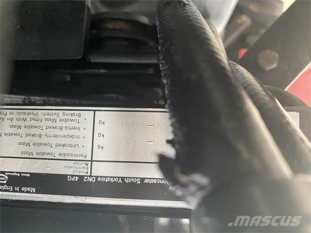 Case IH 3230 Traktorit