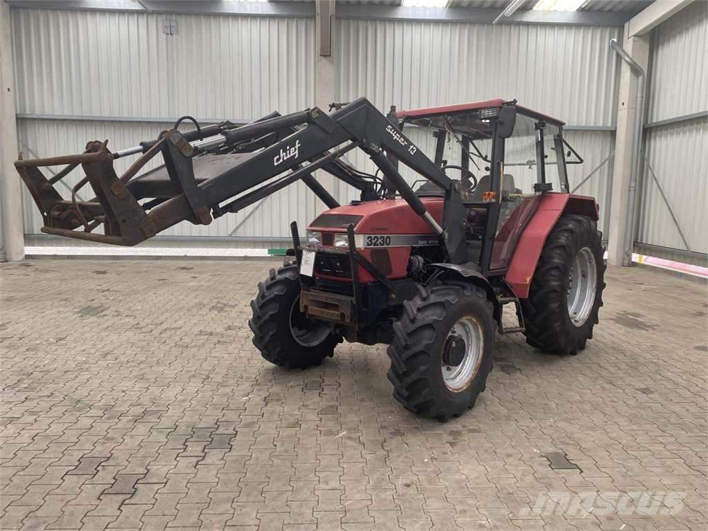 Case IH 3230 Traktorit