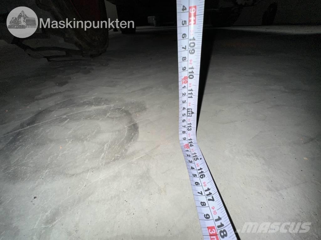 SkyJack SJ 8841 Saksilavat