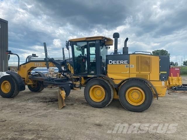John Deere 772 G Tiehöylät