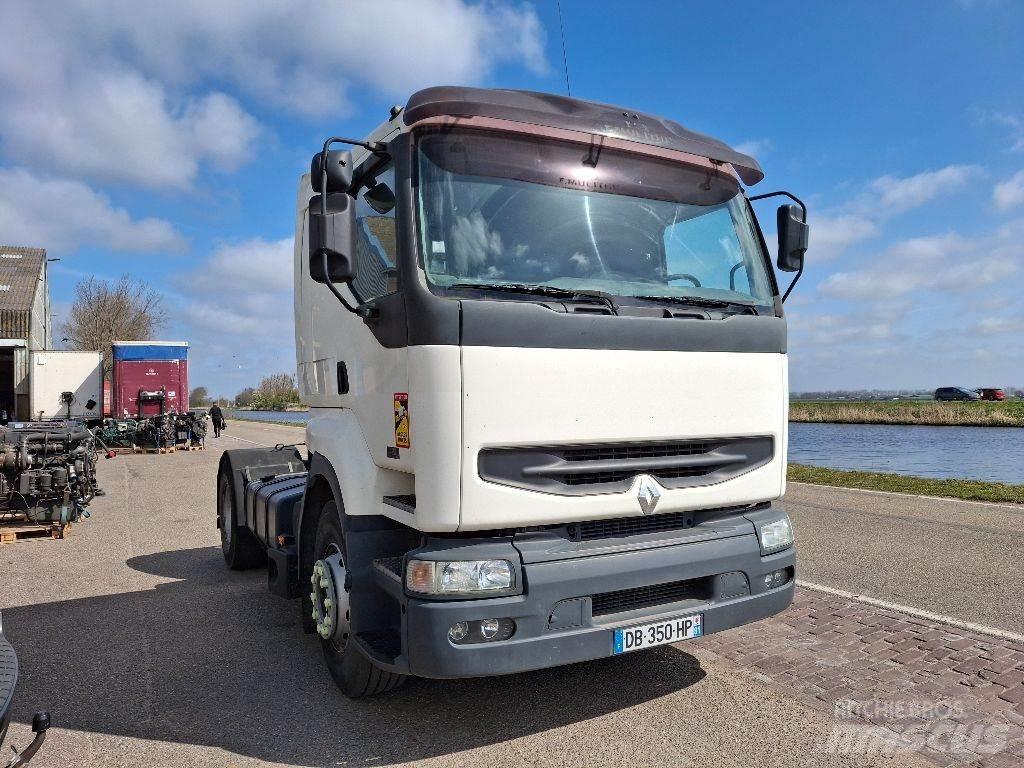 Renault 420DCI Vetopöytäautot