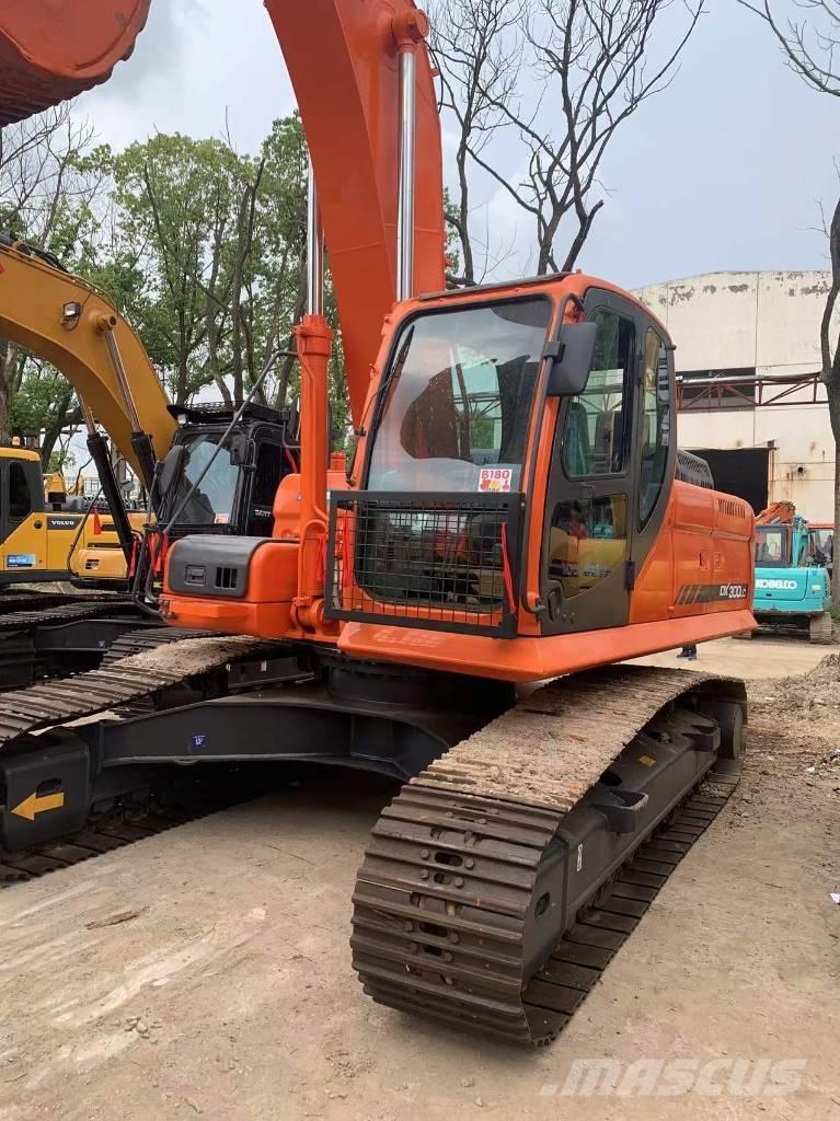 Doosan dx300 Telakaivukoneet