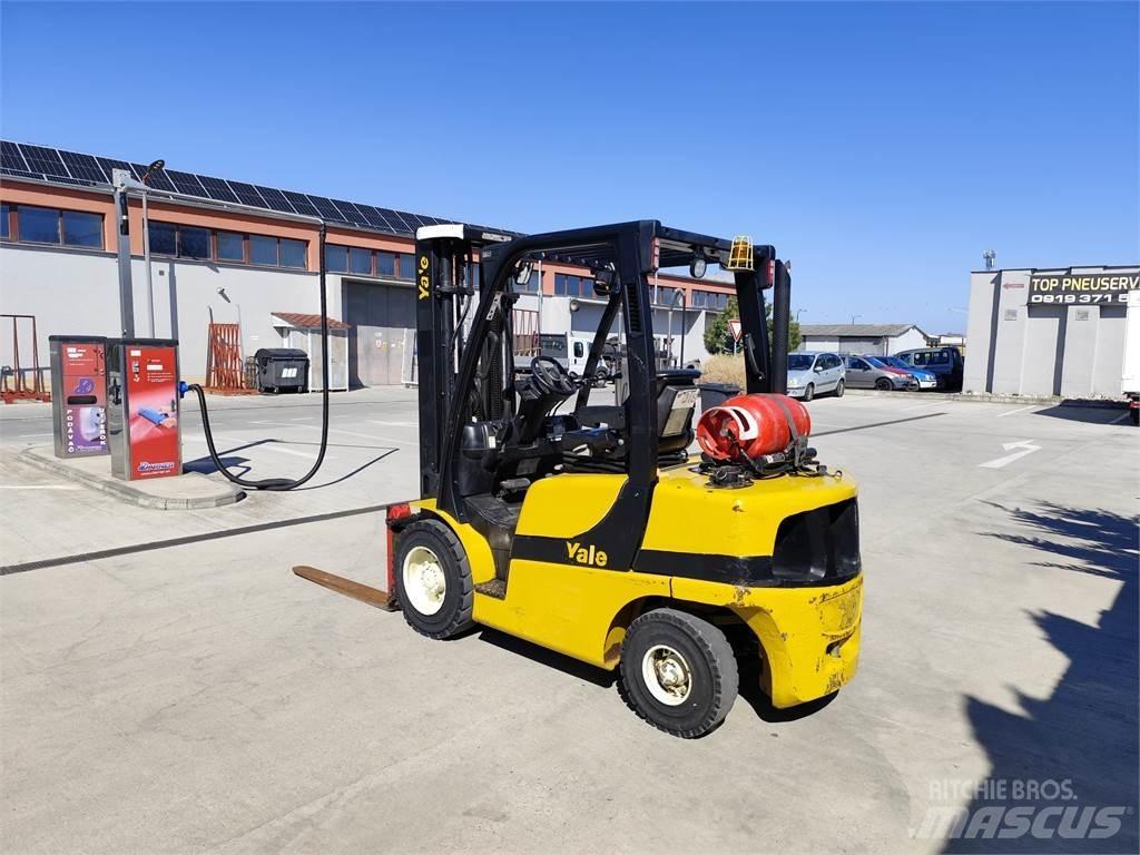 Yale GLP30VX Nestekaasutrukit