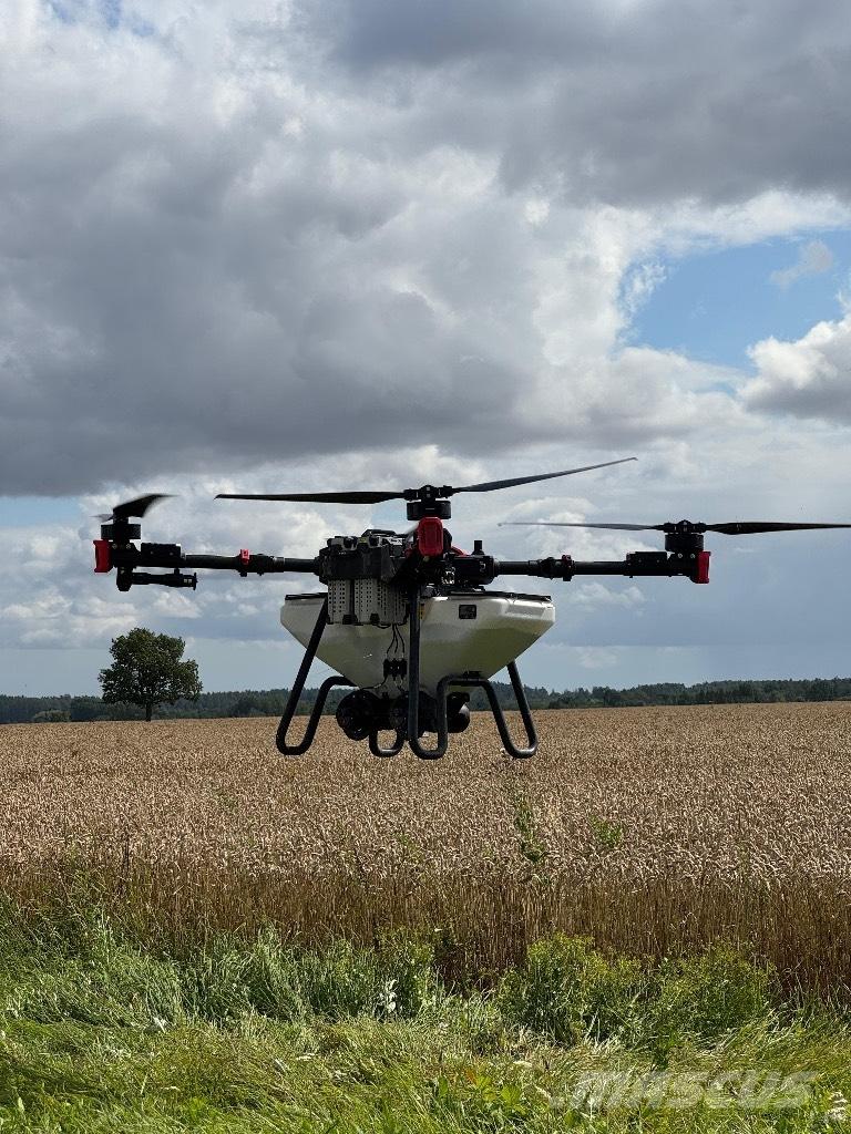  XAG P100PRO DEMO Itsekulkevat ruiskut