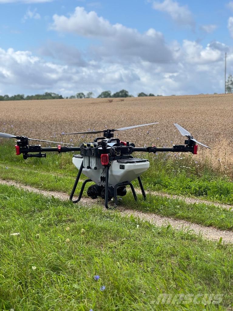  XAG P100PRO DEMO Itsekulkevat ruiskut