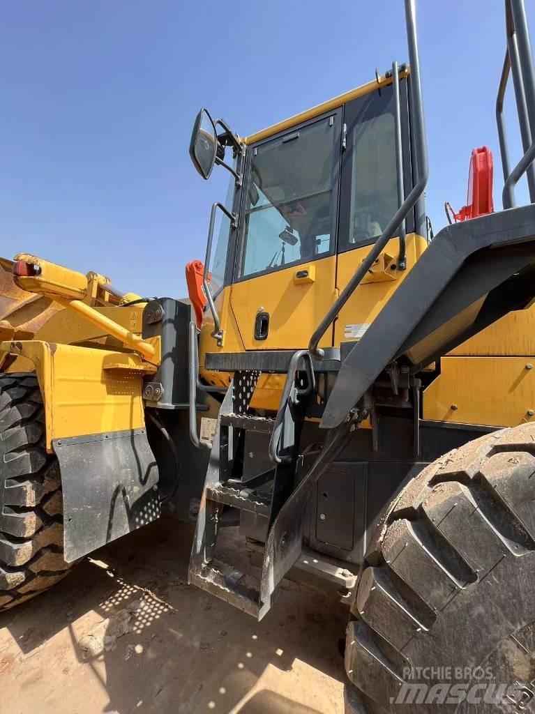 Komatsu WA 380 Pyöräkuormaajat
