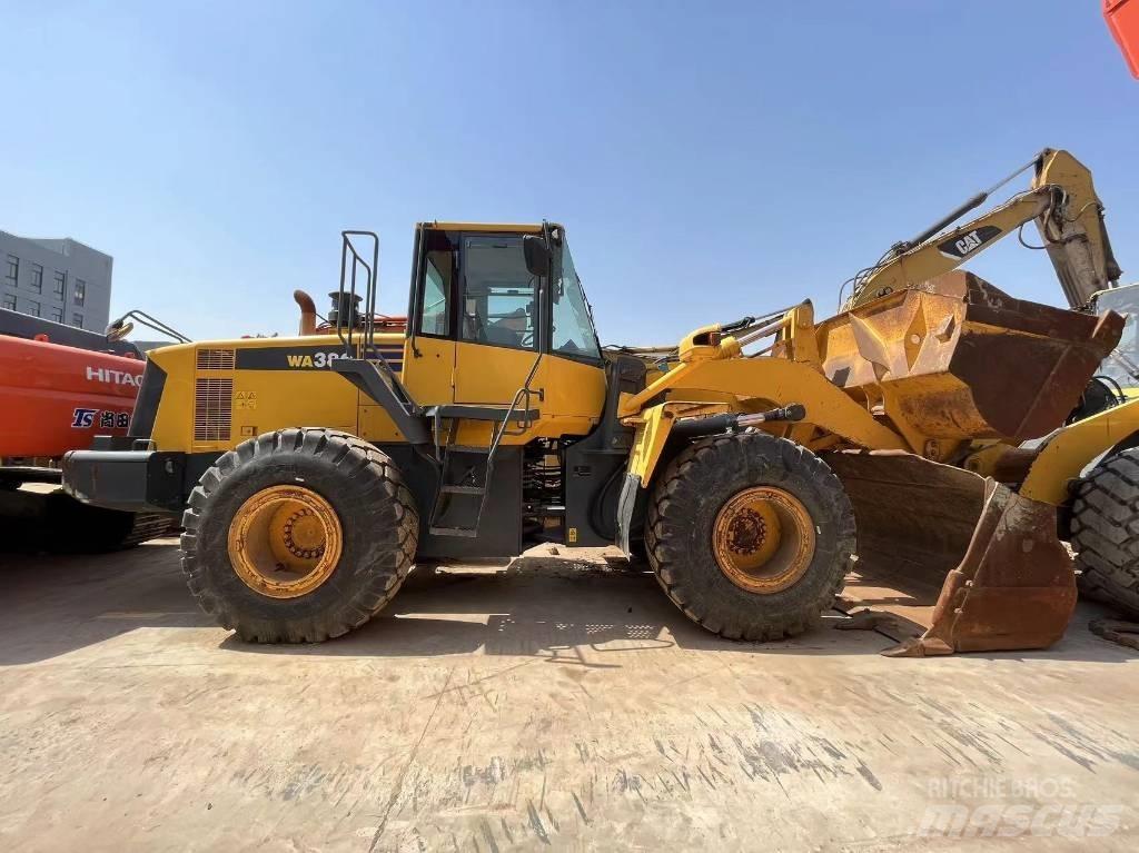 Komatsu WA 380 Pyöräkuormaajat