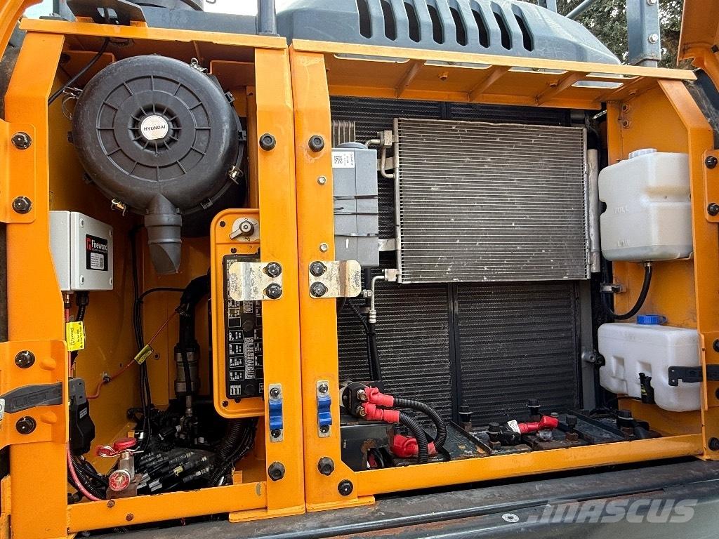 Hyundai HX220AL Telakaivukoneet