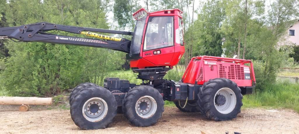 Komatsu 931 Harvesterit