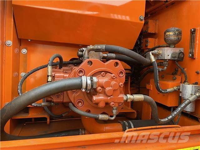 Doosan DH220LC-7 Telakaivukoneet
