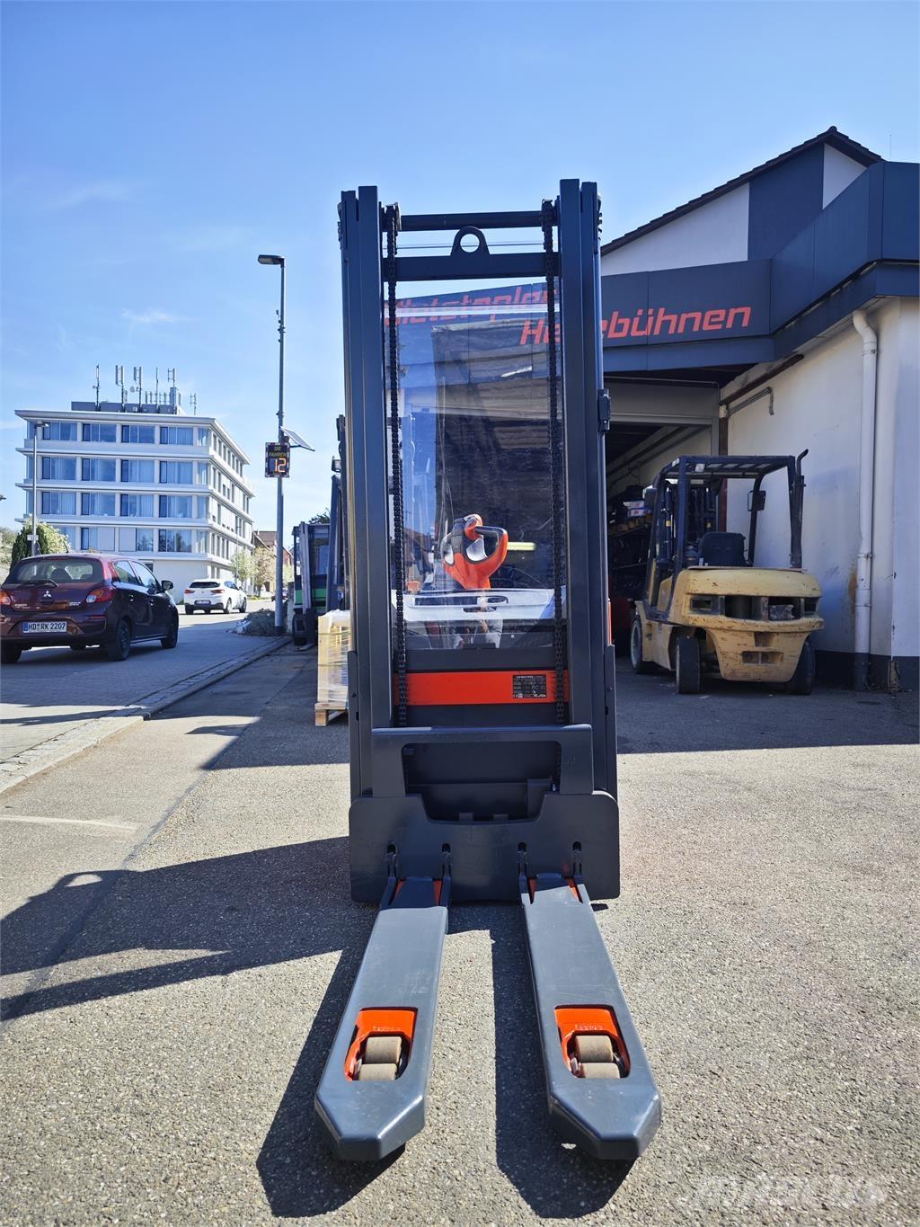 Linde L16 Ajettavat pinoamisvaunut