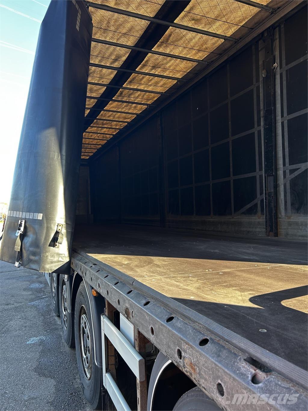 Nordic Trailer  Pressukapellipuoliperävaunut