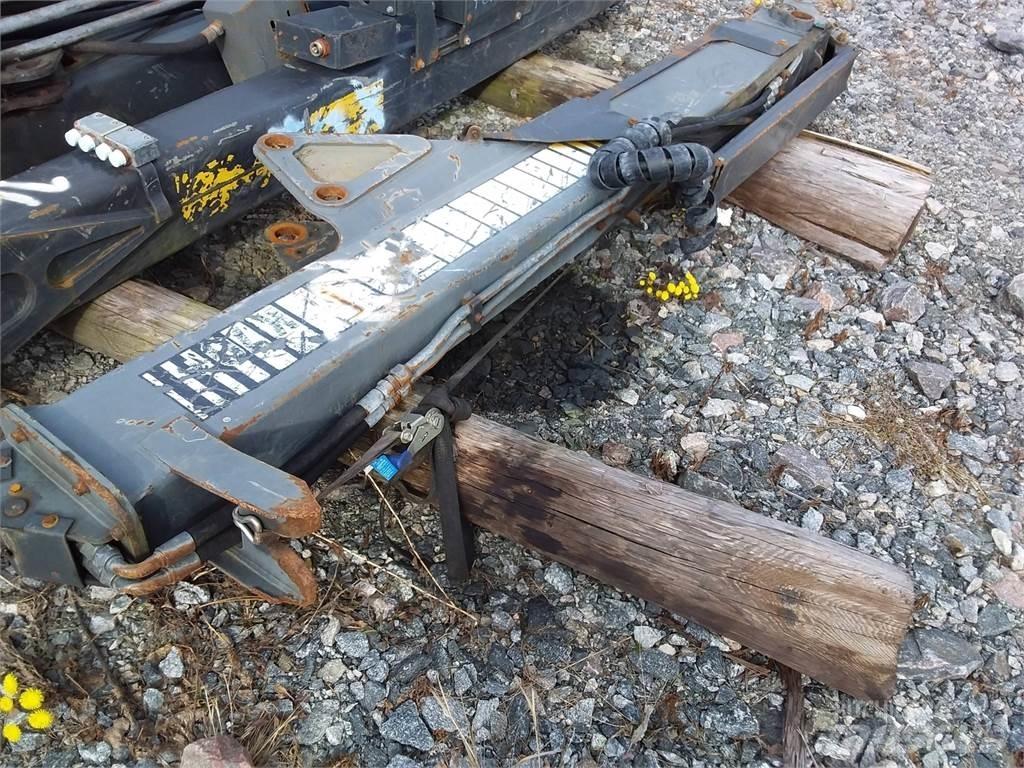 Ponsse K70+ Kuormatraktorinosturit