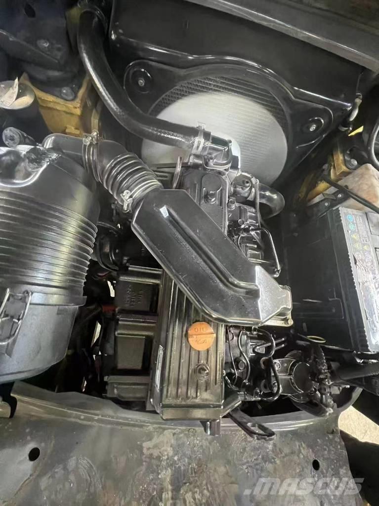 Komatsu FD 30 T-17 Dieseltrukit