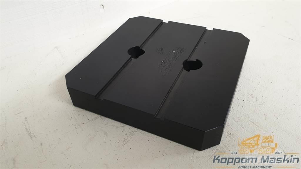 Ponsse P59448 Kuormatraktorinosturit