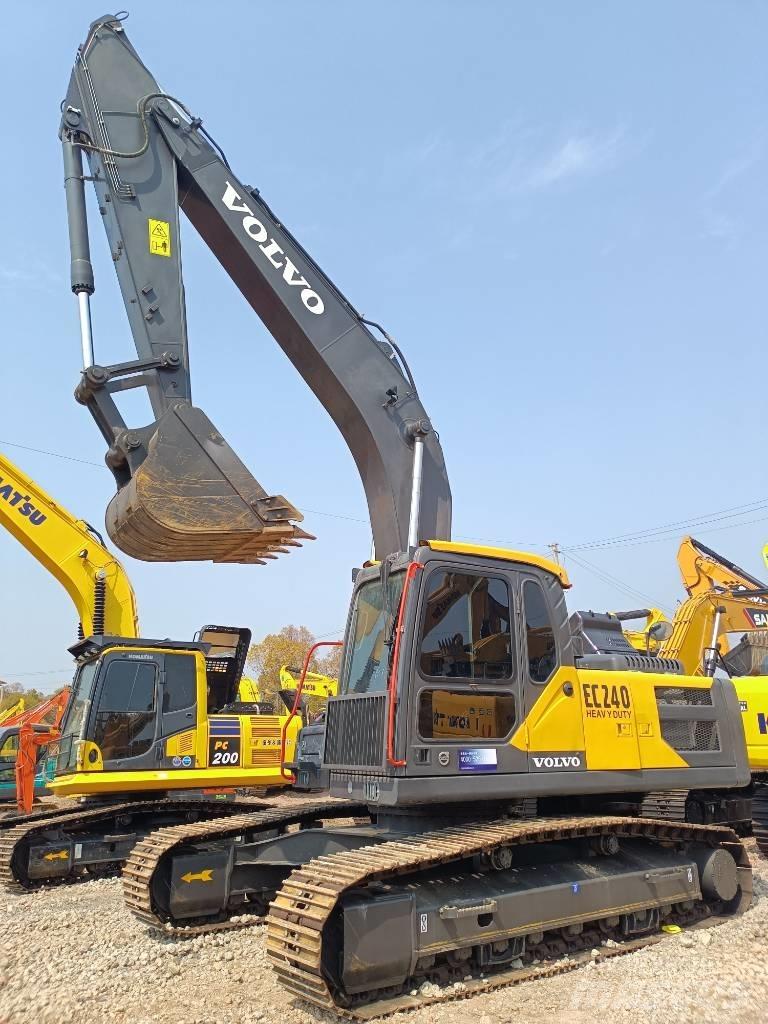 Volvo EC 240 Telakaivukoneet