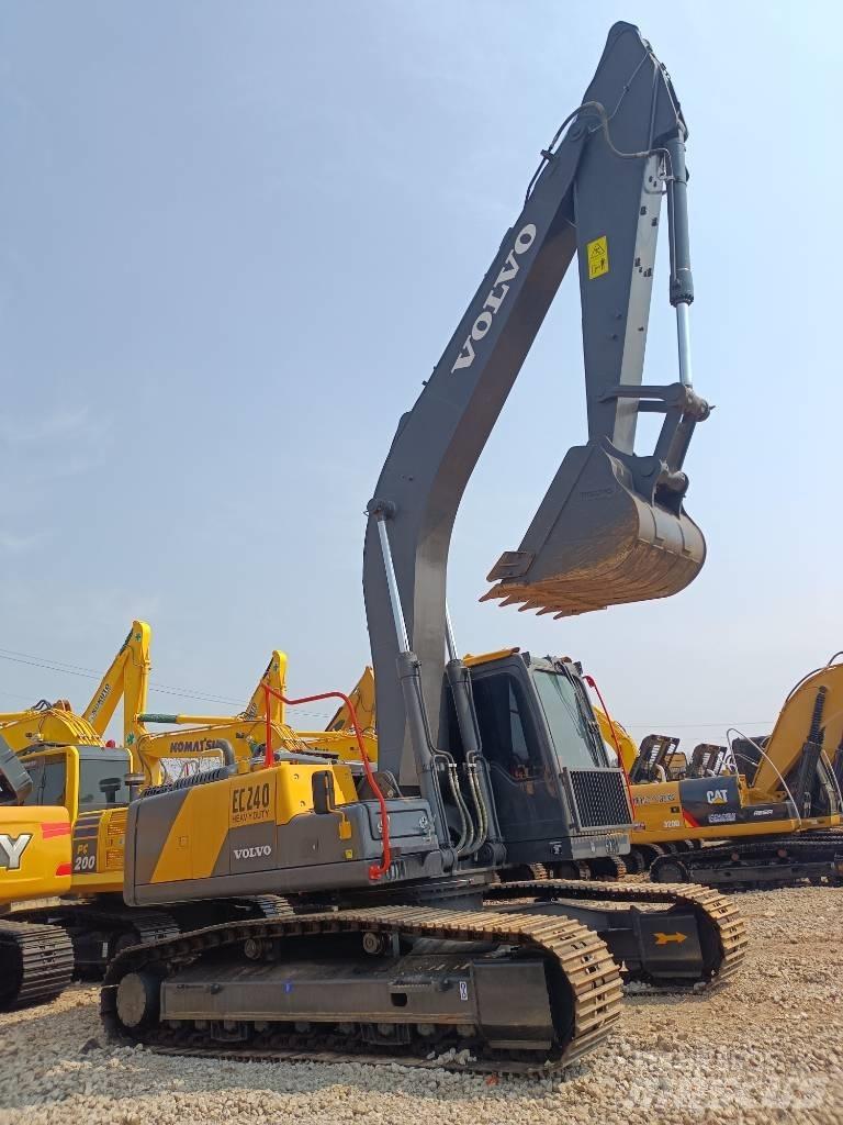 Volvo EC 240 Telakaivukoneet