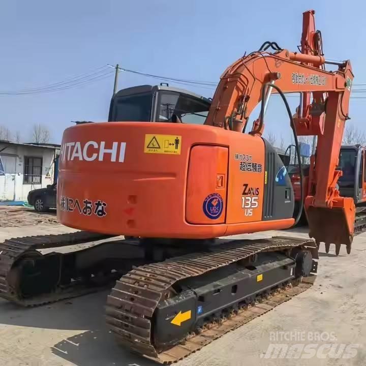 Hitachi ZX135 Telakaivukoneet