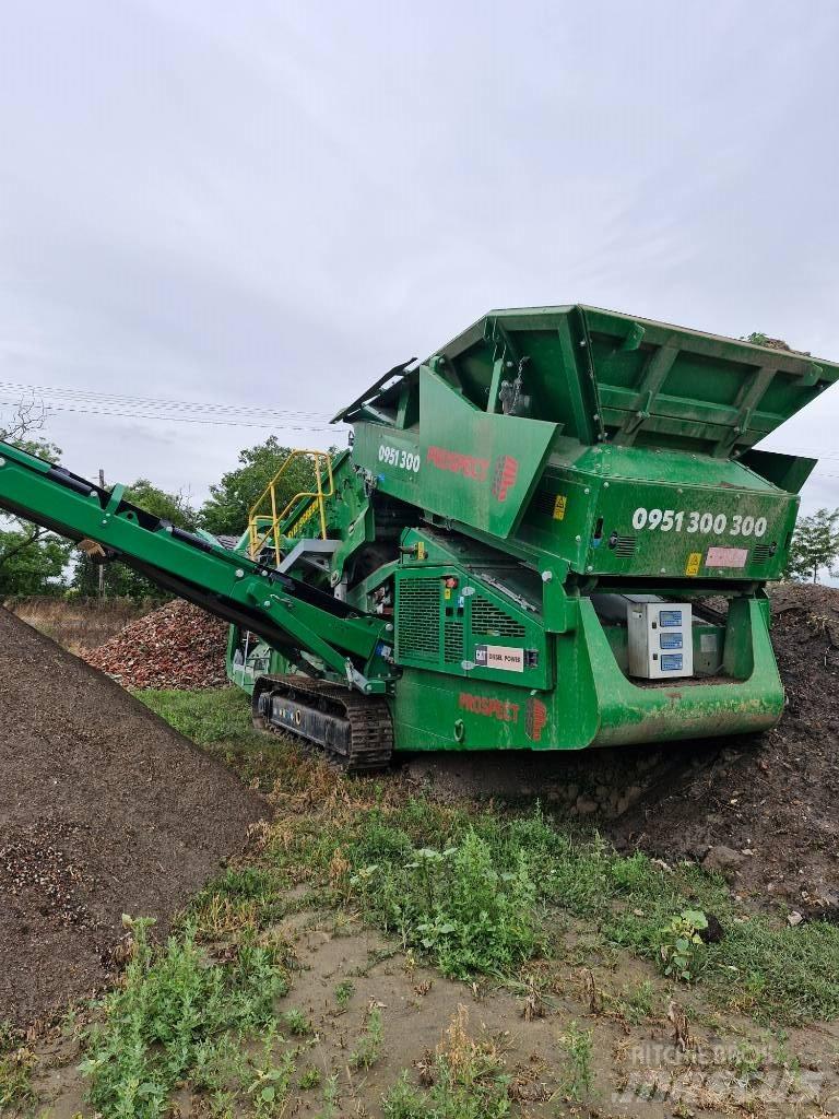 McCloskey R105 Seulat