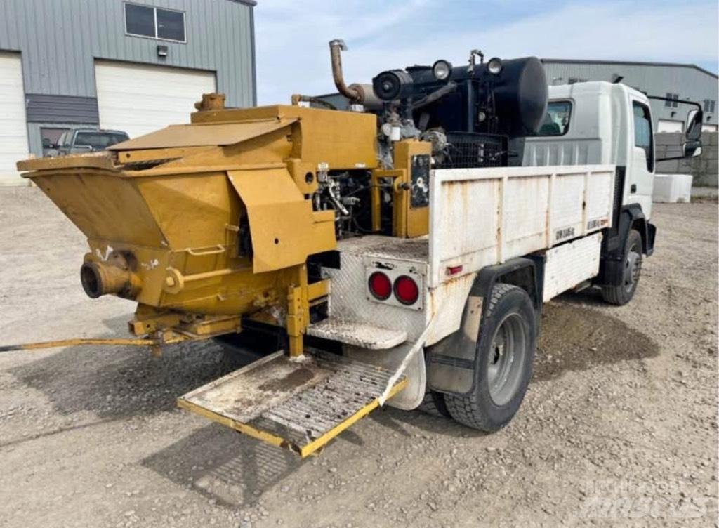 International CF600 Betonipumppuautot