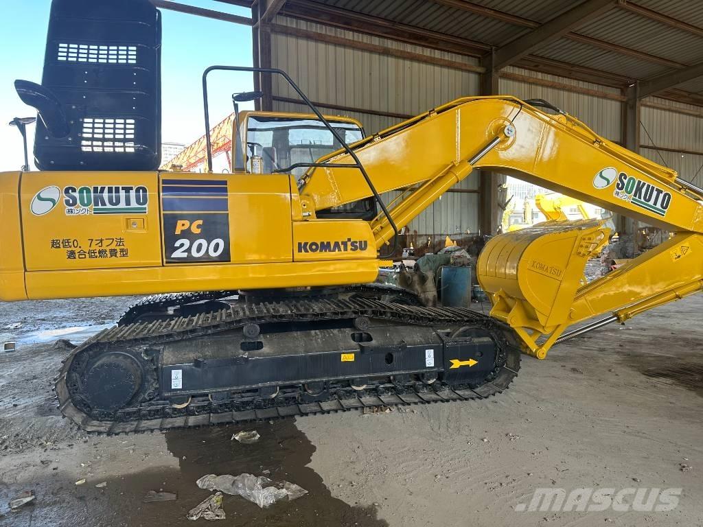 Komatsu PC 200-8 Midikaivukoneet 7t - 12t